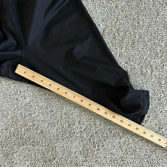 NWT Plus Size Athleta Accelerate Crop Leggings Size 1X - Picture 6 of 8